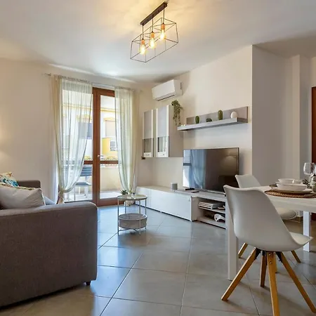 Appartement Emerald: A Due Passi Dal Mare.