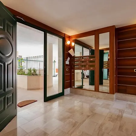 Apartament Emerald: A Due Passi Dal Mare.