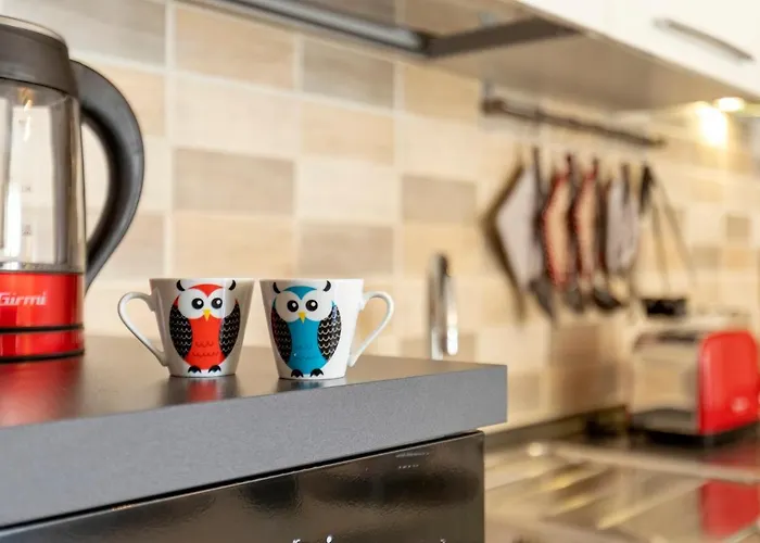 Emerald: A Due Passi Dal Mare. Alghero